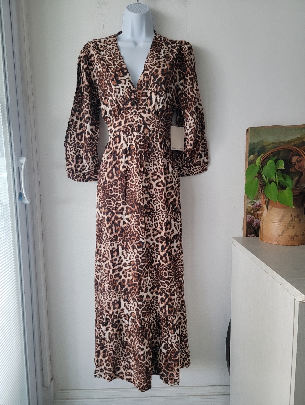 Harlow & Rose Leopard Print Maxi Dress Size M